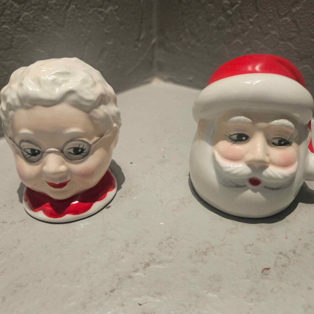 Vintage Santa and Mrs Claus Ceramic Salt and Pepper Shakers Holiday Home